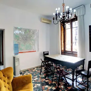 https://city-center-best-hostel.it-lombardy.com